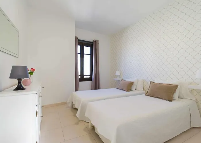 Mahostly Apartamento Comillas Sc